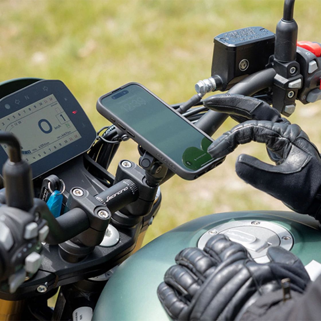 Quad Lock® Pro Styrklämma Telefonfäste