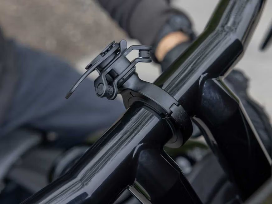Quad Lock Pro smartphonehållare för stora styren